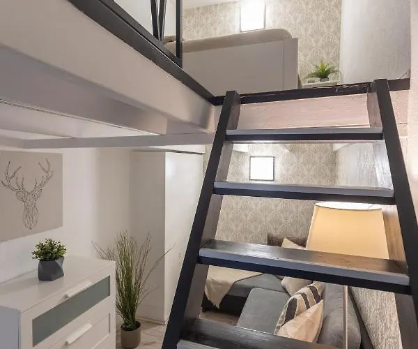 Urban Oasis Apartman