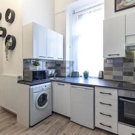 Апартаменты Urban Oasis